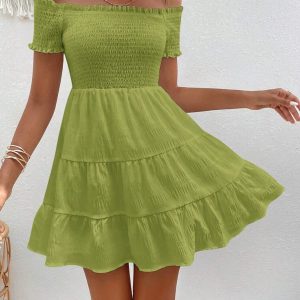 Vestido casual verde oliva hombros descubiertos