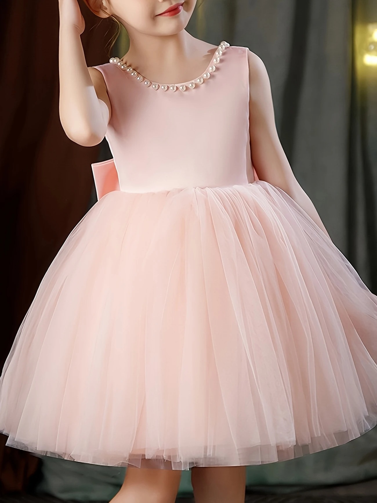 Vestido fiesta niñitas rosado lazo cuello v atrás - Imagen 4