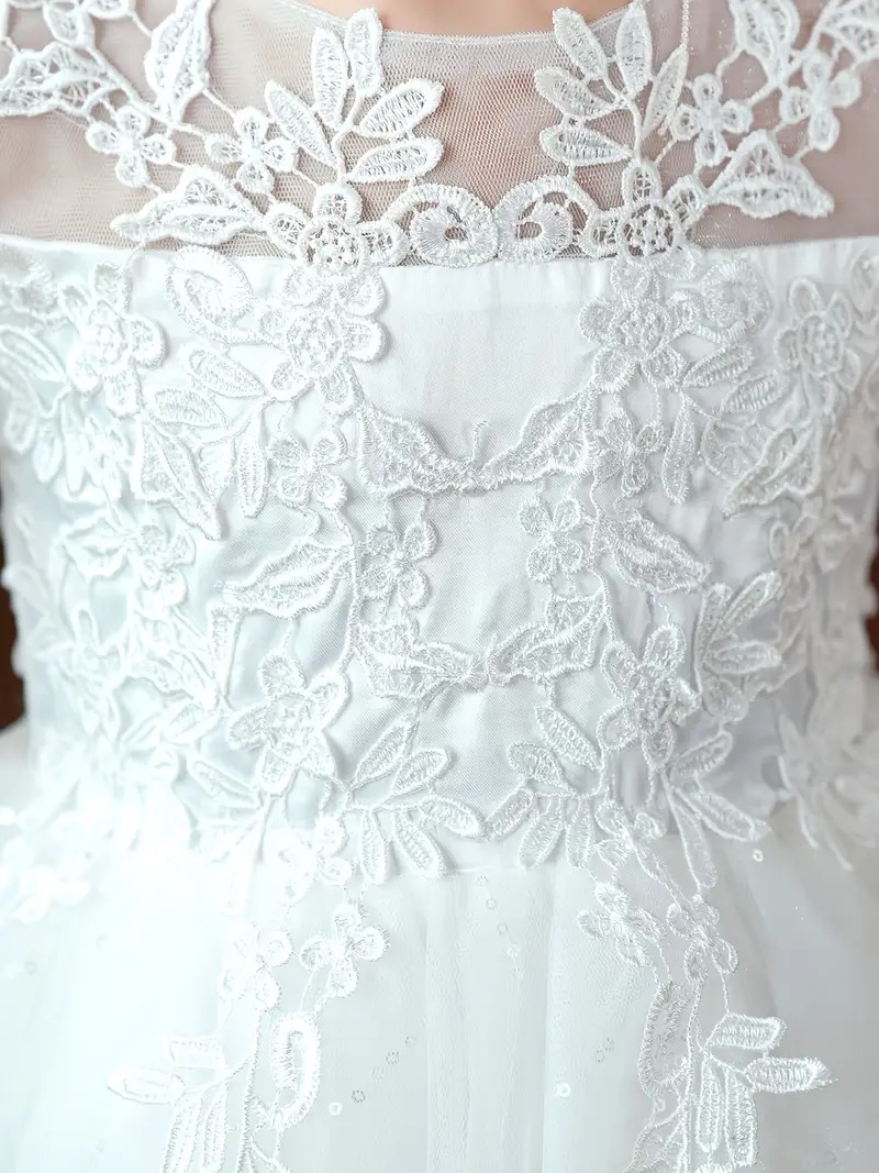 Vestido fiesta blanco con encaje estilo romántico - Imagen 3
