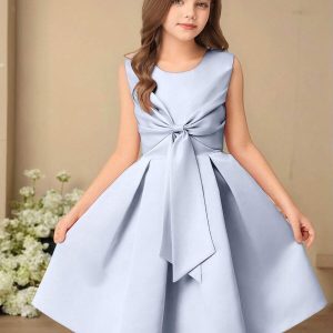 Vestido elegante color liso celeste princesa lazo delantero
