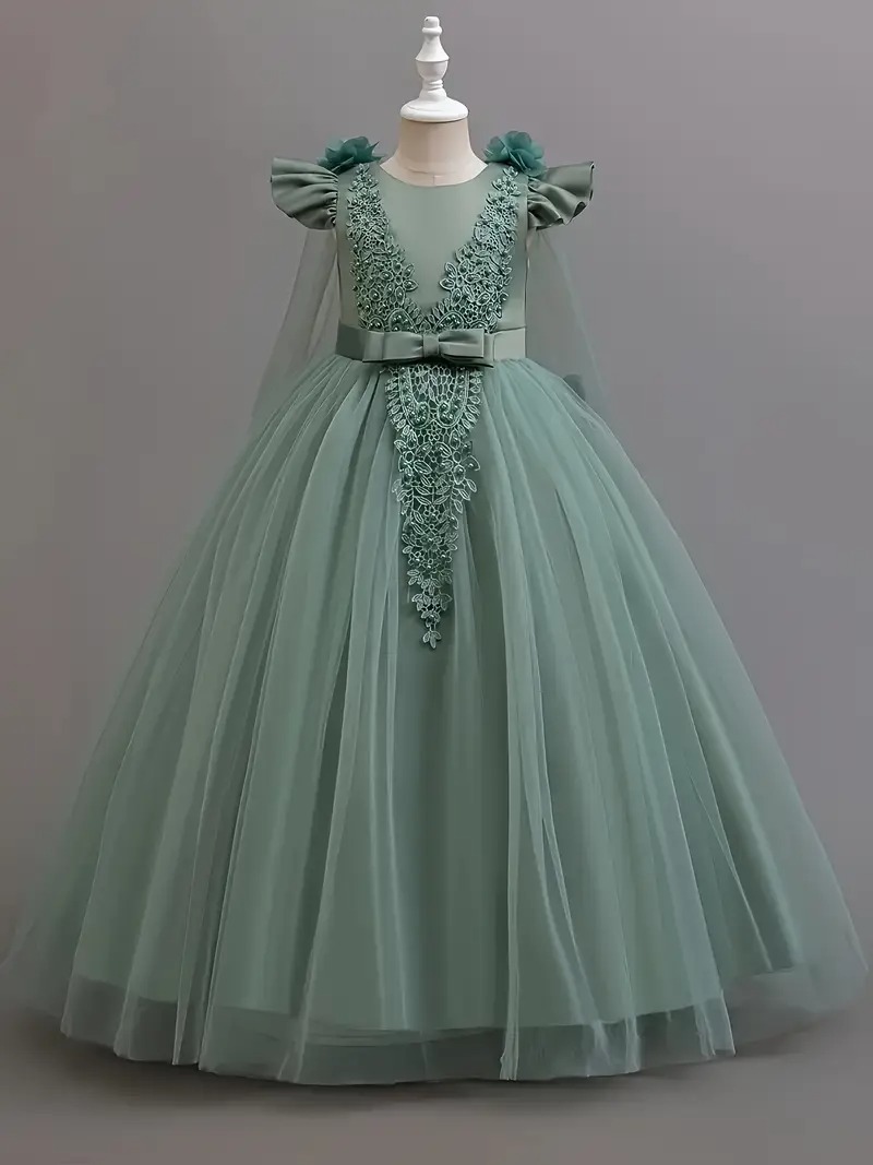 Vestido elegante de princesa con bordado floral manga rufled