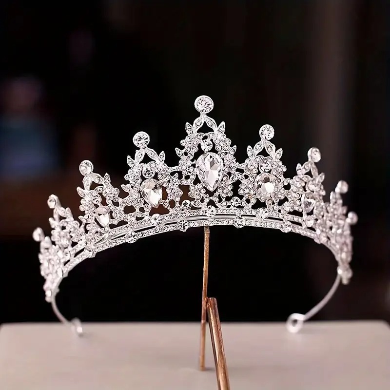 Corona princesa cristal plateado diseño floral