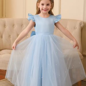 Vestido de fiesta celeste con perlas maxi manga capa cuello v atras