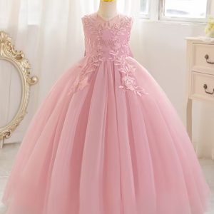 Vestido de fiesta rosa cuarzo bordado flor pecho detalle botones atrás