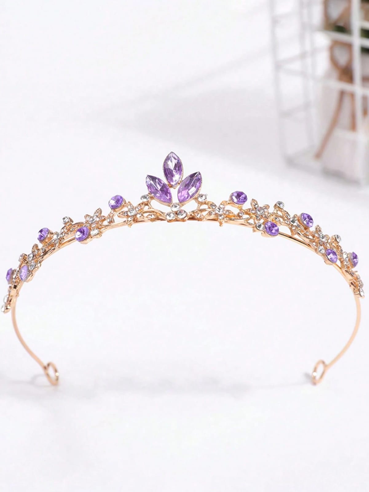 Corona de princesa pedrería lila