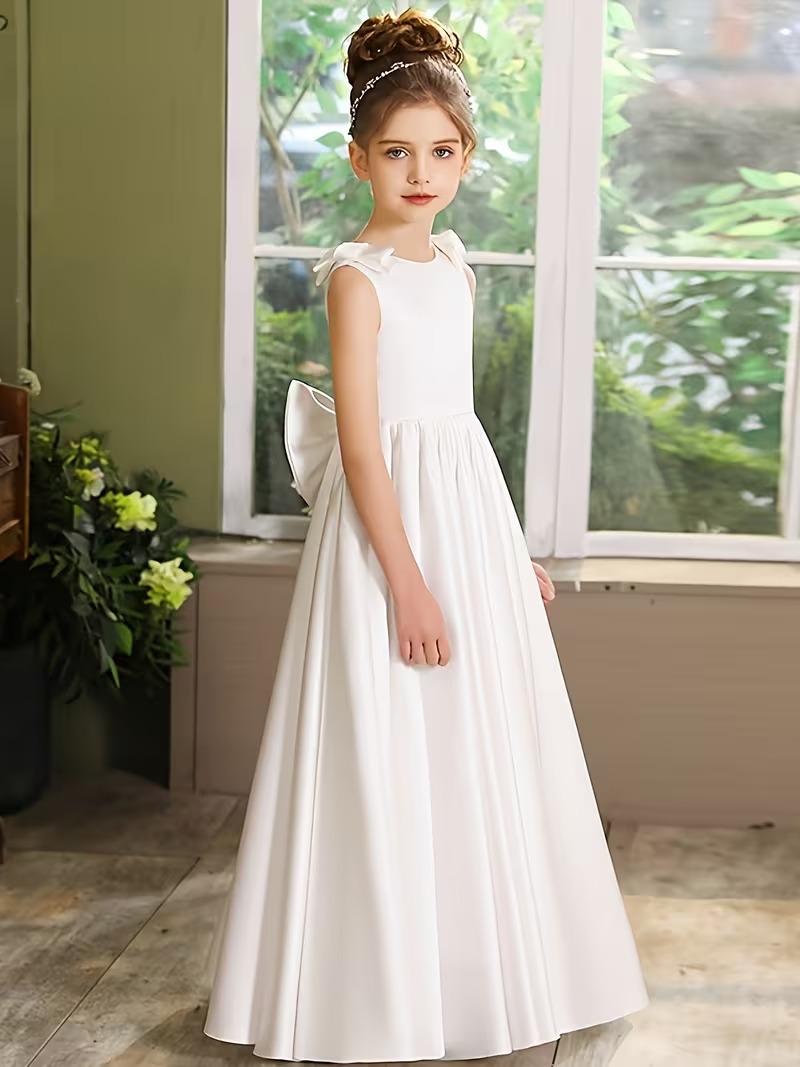 Vestido fiesta satén blanco lazo en hombros estilo princesa - Imagen 3
