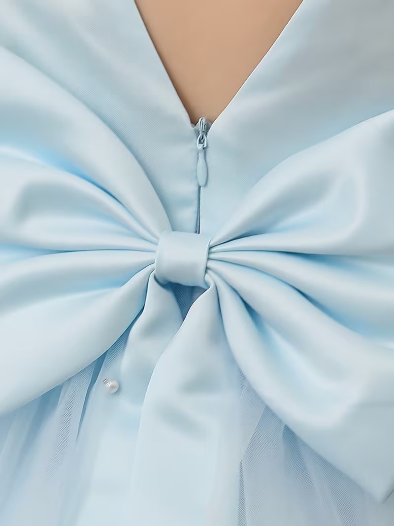 Vestido fiesta niñitas celeste de malla manga capa - Imagen 3