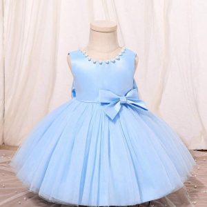 Vestido fiesta niñitas con tul y cuello V con perlas lazo grande celeste