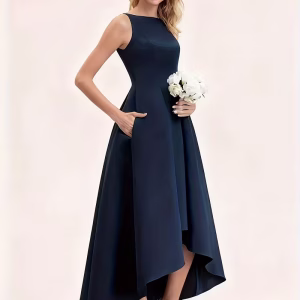 Vestido de fiesta azul, linea A, cuello redondo tela satén brillante