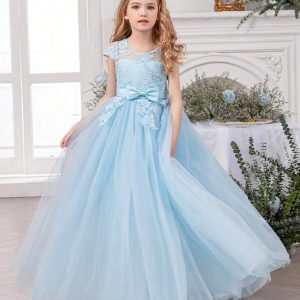 Vestido elegante tul bordado satén interior con lazo celeste