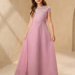 Vestido elegante rosado aplicaciones en encaje y satén brillante