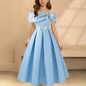 Vestido de fiesta satén plisado aplicaciones 3d h. descubiertos celeste